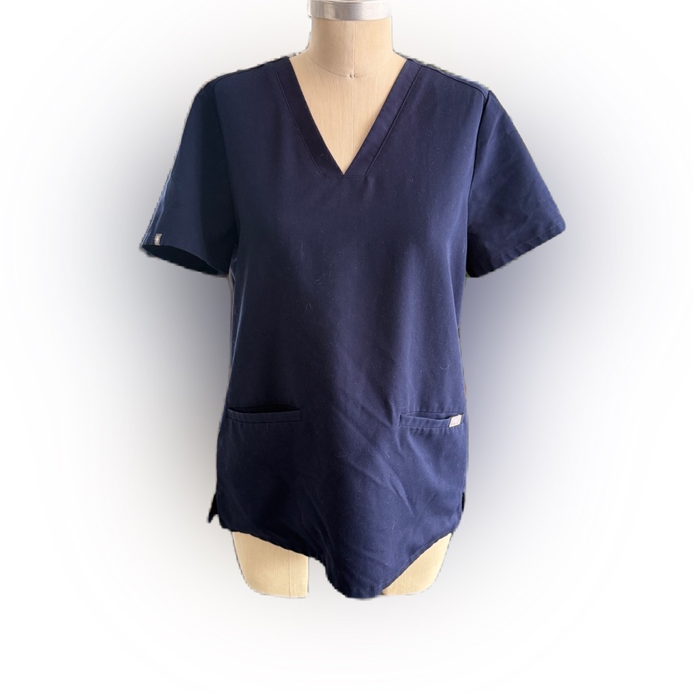 Figs Women’s Scrubs Short sleeve Casma Top With Two Front Pockets. Size Small
